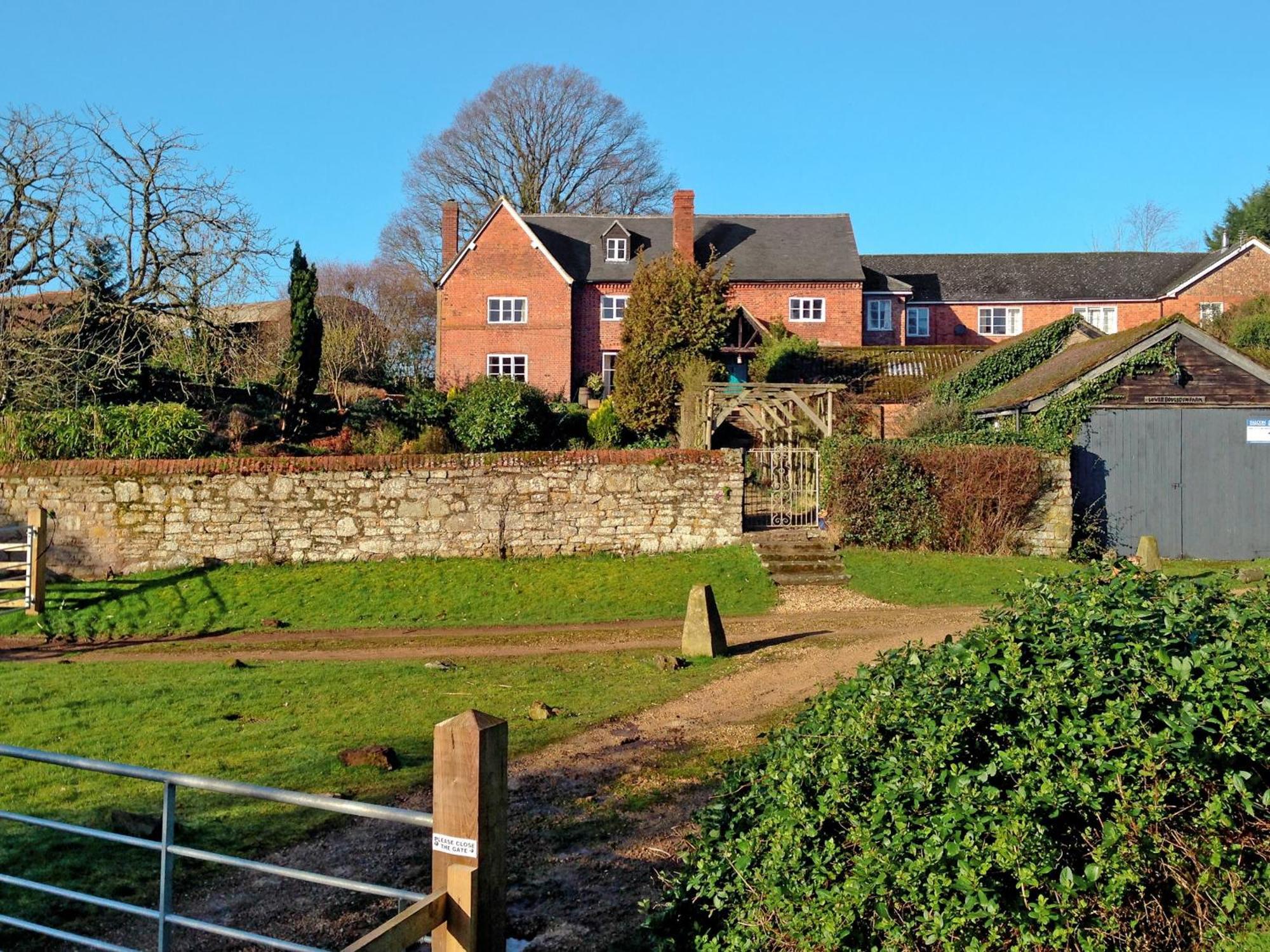 The Farmhouse Newent Exterior photo